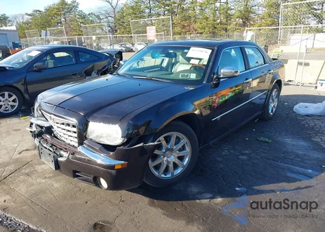 2010 Chrysler 300C Hemi z USA, uszkodzony, nr VIN 2C3CA6CT7AH145315